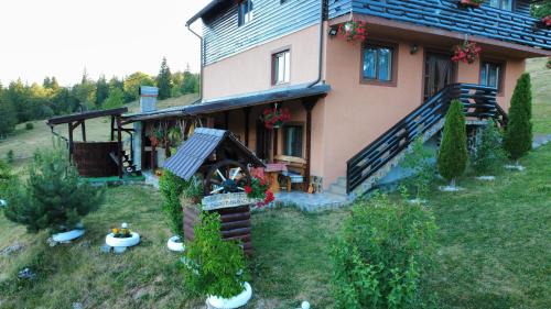 Garda de Sus Cabin | Cabana Georgiana Maria