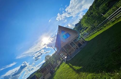 Horea Cabin | Cabana MIYA