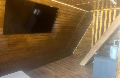 Hunedoara House | Cabana tip A la 250 metri de castelul Corvin