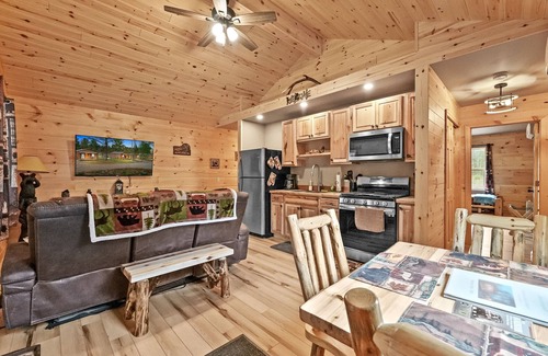 Atlanta Cabin | Cabin #1 at Northern Comfort with opt. side x side rental
