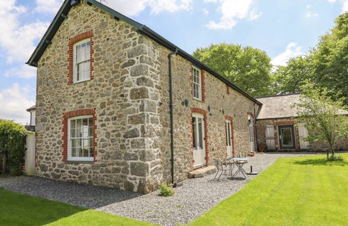 Sticklepath Cottage | Cabin ∙ 1 bedroom ∙ 2 guests