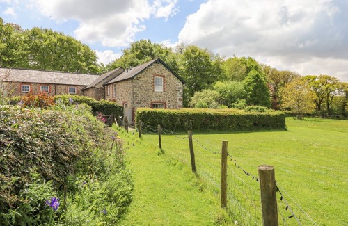 Sticklepath Cottage | Cabin ∙ 1 bedroom ∙ 2 guests