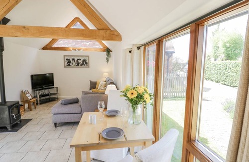 Uckington Cottage | Cabin ∙ 1 bedroom ∙ 2 guests