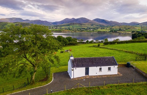 Newry Cottage | Cabin ∙ 1 bedroom ∙ 2 guests