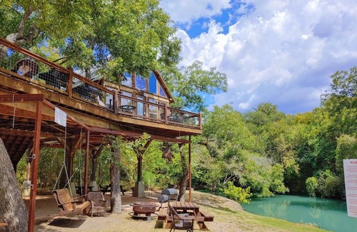 Seguin Cabin | Cabin ∙ 1 bedroom ∙ 8 guests