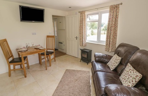 Ashleworth Cottage | Cabin ∙ 1 bedroom ∙ 2 guests
