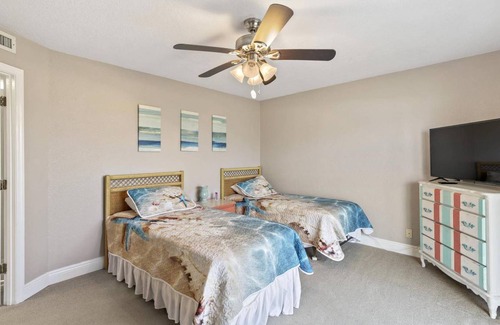 Beverly Beach Cottage | Cabin ∙ 2 bedrooms ∙ 6 guests