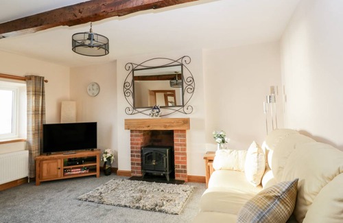 Annan Cottage | Cabin ∙ 2 bedrooms ∙ 4 guests