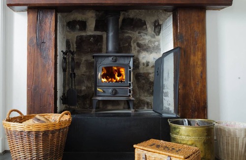 Derbyhaven Cottage | Cabin ∙ 2 bedrooms ∙ 4 guests