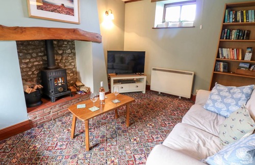 Stockton-on-Tees Cottage | Cabin ∙ 2 bedrooms ∙ 4 guests