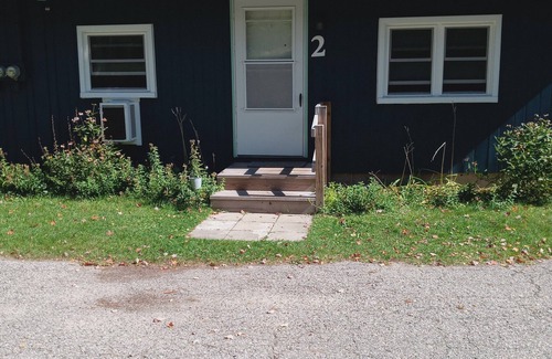 Grayling Cabin | Cabin #2 - Mill Pond CT