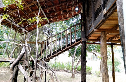 Habarana Cabin | Cabin 2 Twin Beds - Eagles Wing's Guest House