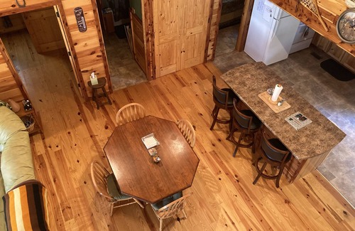 Doniphan Cabin | Cabin 200 yards from Current River Access 13 miles north of Doniphan