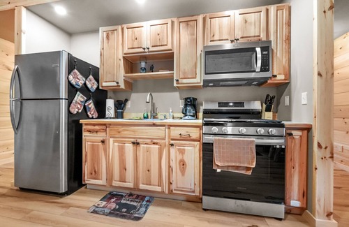 Atlanta Cabin | Cabin # 3 at Northern Comfort w/opt side by side rentals