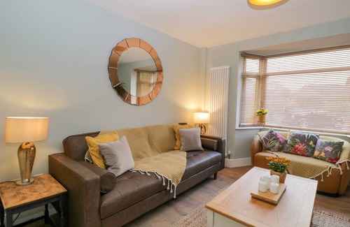 Corsham Cottage | Cabin ∙ 3 bedrooms ∙ 6 guests