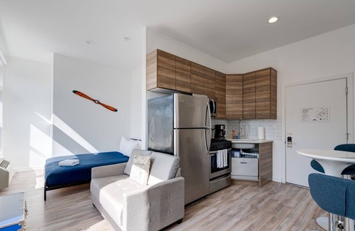 River West Apartment | Cabin 308 by 747 Lofts