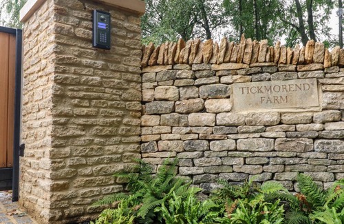 Inchbrook Cottage | Cabin ∙ 5 bedrooms ∙ 10 guests
