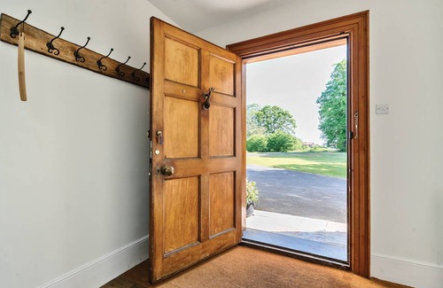 Bedingfield Cottage | Cabin ∙ 6 bedrooms ∙ 14 guests