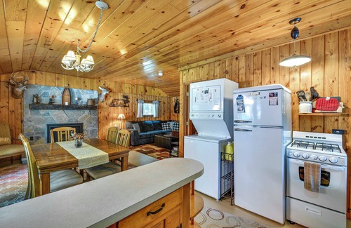 Kalkaska Cottage | Cabin 600' to Manistee Lake Private Shared Access