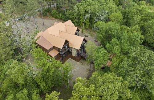 Hochatown Cabin | Cabin ∙ 7 bedrooms ∙ 29 guests