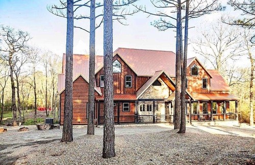 Hochatown Cabin | Cabin ∙ 7 bedrooms ∙ 29 guests