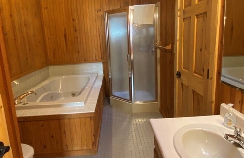 Oakland Cabin | Cabin 7 two bedroom pool & dock access