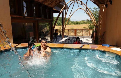 Pinos Puente Cottage | Cabin ∙ 8 bedrooms ∙ 33 guests