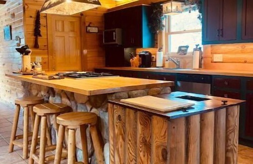 Lock Haven Cabin | Cabin 8 miles to Pine Creek Pa. Minutes to ATV and snow mobile trail and Hyner