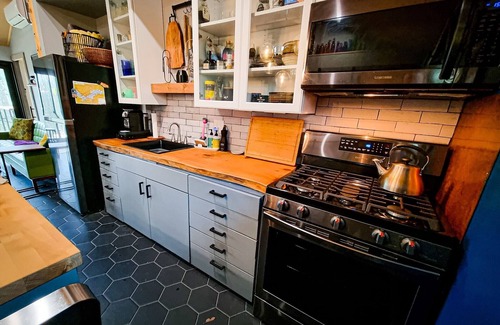 Hurley Cabin | Cabin 85 - 2bd rooms w/2 lofty chic spaces