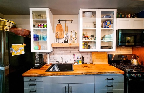 Hurley Cabin | Cabin 85 - 2bd rooms w/2 lofty chic spaces