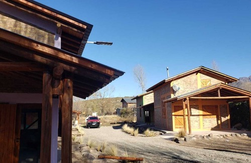 Tunuyan Cabin | Cabin Arroyo de Uco - Between mountains, streams and wineries