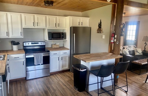 Granite Canon Cabin | Cabin at Curt Gowdy State Park - Scenic Lake View