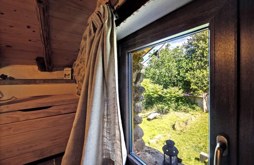 Casaleggio Boiro Cabin | Cabin 'Delle Castagne' with Mountain View, Wi-Fi and Air Conditioning