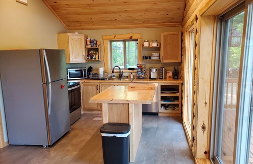 Ingalls Cabin | Cabin getaway on the Menominee River