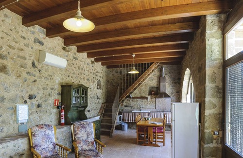 Les Planes d'Hostoles House | CABIN in the Garrotxa Volcanic Zone Natural Park. NATURE 100% !!