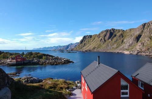 Ballstad House | Cabin in Lofoten with spectacular view