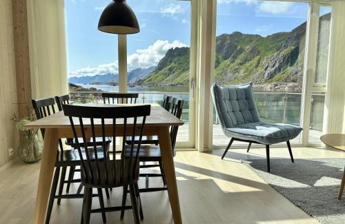 Ballstad House | Cabin in Lofoten with spectacular view