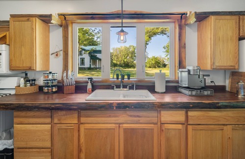 Burdett Cabin | Cabin In the Finger Lakes near the Seneca Lake Wine Trail and Watkins Glen