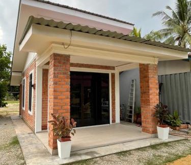 Bukit Gambir House | Cabin in the Woods by Abris