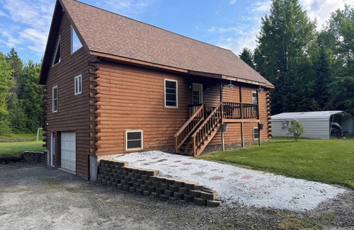 Brownington Cabin | Cabin in the woods. Open to ATV VASA and snowmobile VAST trails.