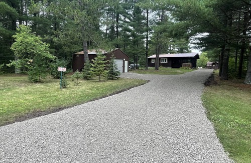 Amberg Cottage | Cabin in waterfall country with trail access and screened porch. Pet friendly!
