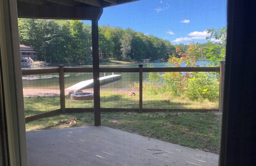 Lake Arrowhead Cabin | Cabin/lake house on Lake Arrowhead. A family retreat with private beach!