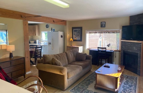 Rossland Cabin | Cabin on 1st Tee - Redstone Resort