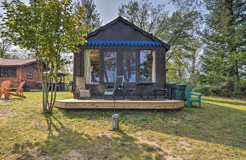 Atlanta Cabin | Cabin on Rush Lake w/Bar, Grill & Kayaks!