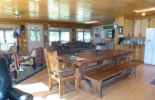 Sula Cabin | CABIN ON THE BITTERROOT RIVER