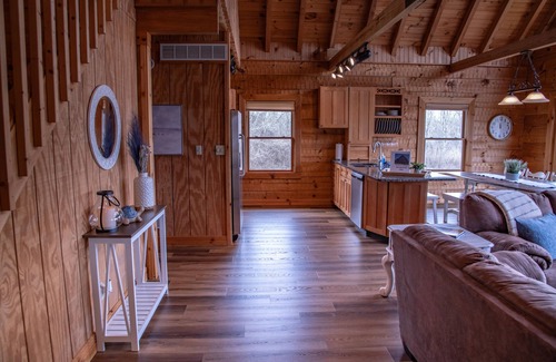 Liberty Cottage | Cabin on the Bloom/Brookville Lake