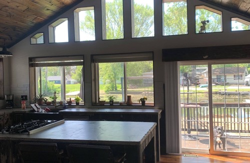 Channel Lake Cabin | Cabin on the chain! FREE WATER SPORTS