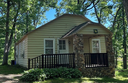 Steelville Cabin | Cabin on the Meramec River - Unit 16b