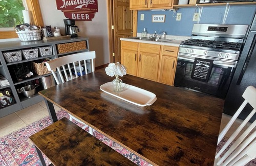 Cable Cabin | Cabin right on the water! All bikers, skiers, fisherman and more welcome!