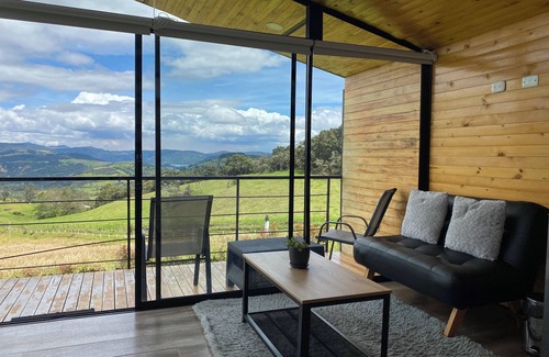 La Calera Cabin | Cabin with private Jacuzzi in La Calera-Cundinamarca. Caneiros Cabin